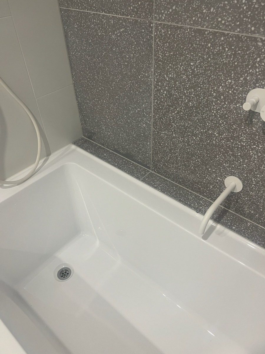 Bathroom regrouting work